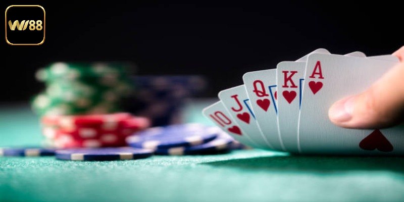 Nắm rõ cấp bậc các bộ bài để làm chủ game xì tố
